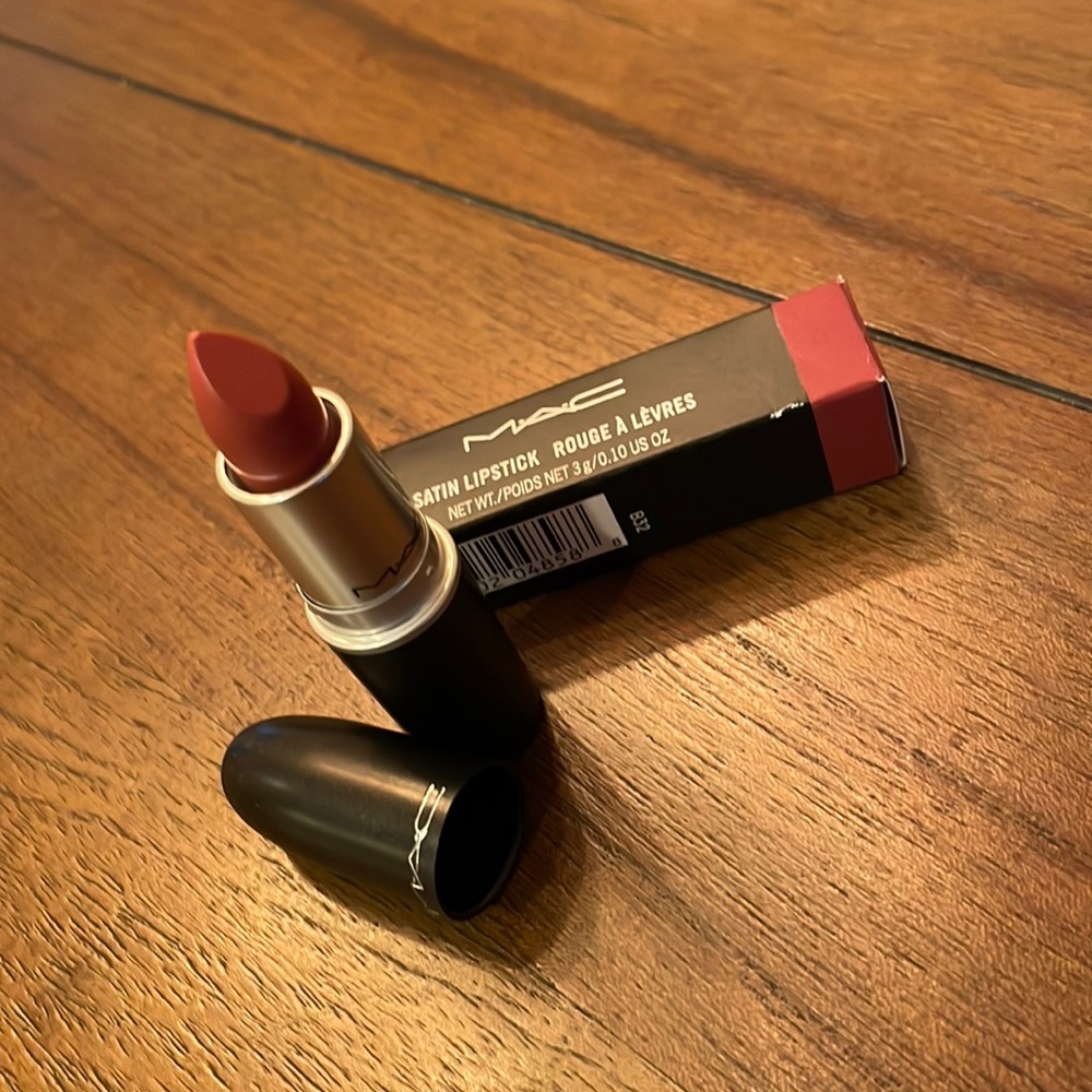 💎NWT💎 MAC Cosmetics Satin Lipstick in Twig